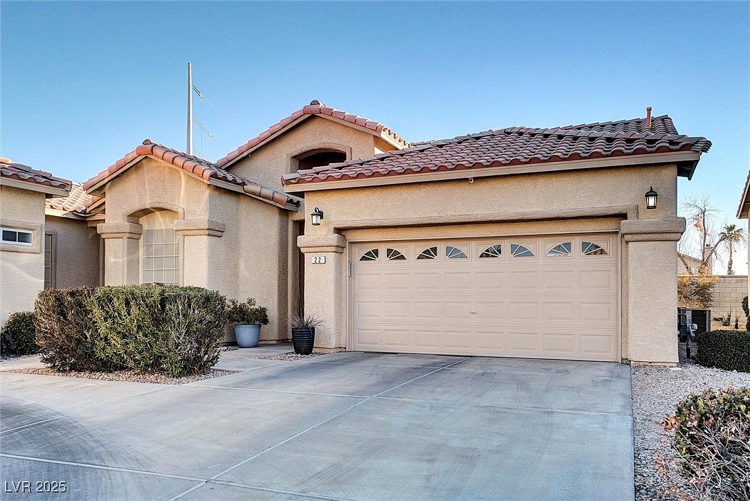 22 Arborfield Ct — Henderson, NV 89012