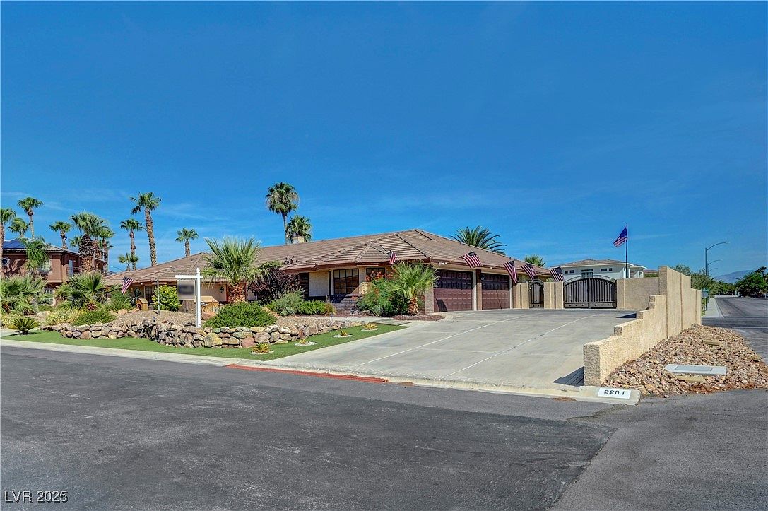 2201 S Monte Cristo Way — Las Vegas, NV 89117