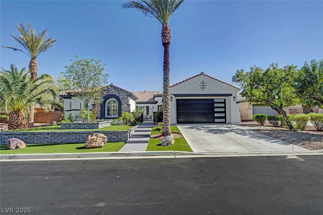 7103 April Wind Ave — Las Vegas, NV 89131